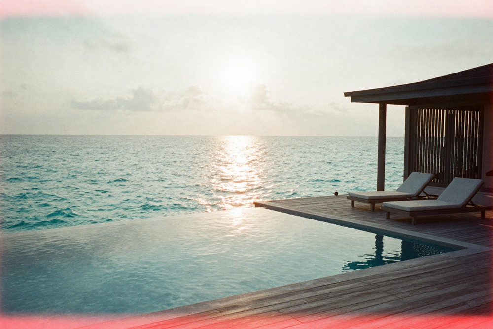 Luxury Travel: Experiencing High-End Resorts, Cruises, and Private Tours