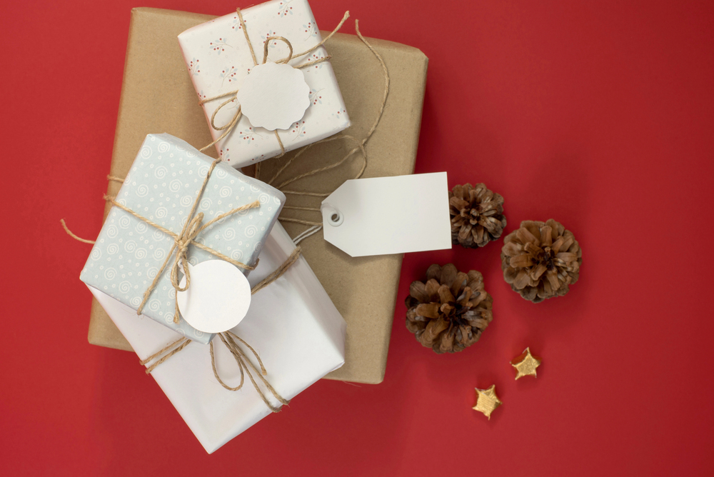 Tech-Savvy Shopping Made Easy for the Holidays